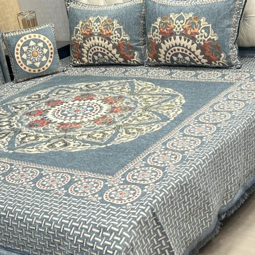 Velvet Jacquard King Size Bed Sheet 4-Piece Set with Elegant Pattern and Soft Touch