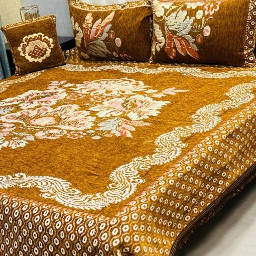 Premium Jacquard Velvet King Size Bedding Set – 4 Pieces for Luxurious Bedrooms