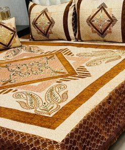 Elegant Jacquard Velvet King Size Bed Sheet Set with Matching Pillow and Cushion