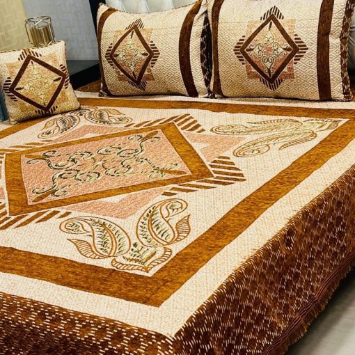 Elegant Jacquard Velvet King Size Bed Sheet Set with Matching Pillow and Cushion