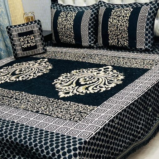 Elegant Jacquard Velvet King Size Bed Sheet Set for Winter Bedding Comfort