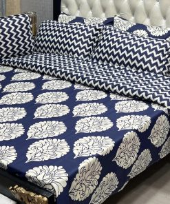 King Size Printed Comforter Set with Quilted Cushion Cover