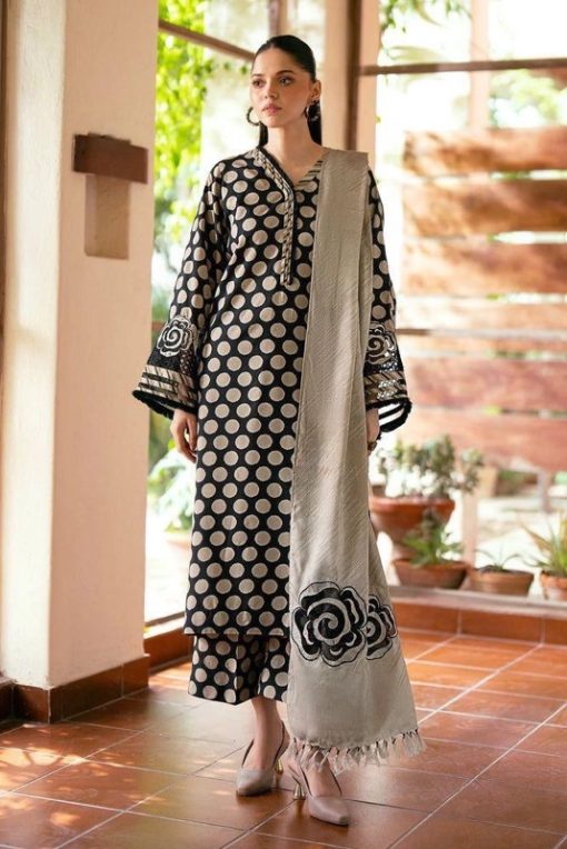 Baroque BR-66 premium karandi printed allover winter suit with digital printed shawl and trouser