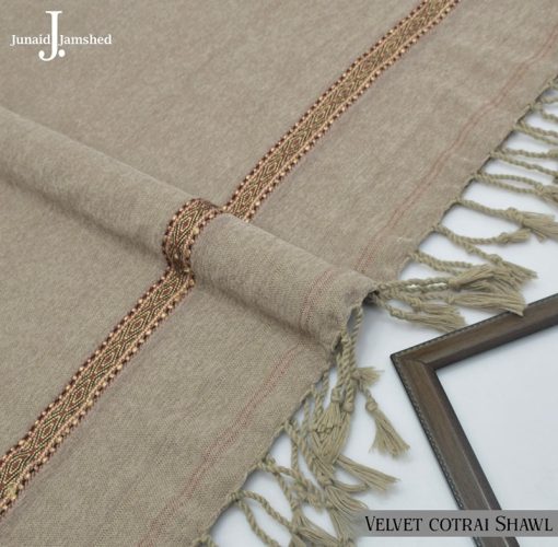 Stylish Velvet Shawl with Elegant Border Design