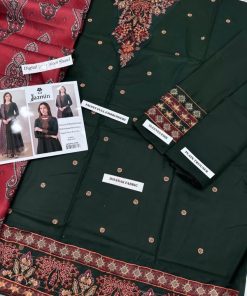 The Jazmin JZ-649 Dhanak Suit is designed for comfort and endurance. Its fine weave ensures the fabric holds shape and retains color, making it a long-lasting addition to your winter wardrobe.