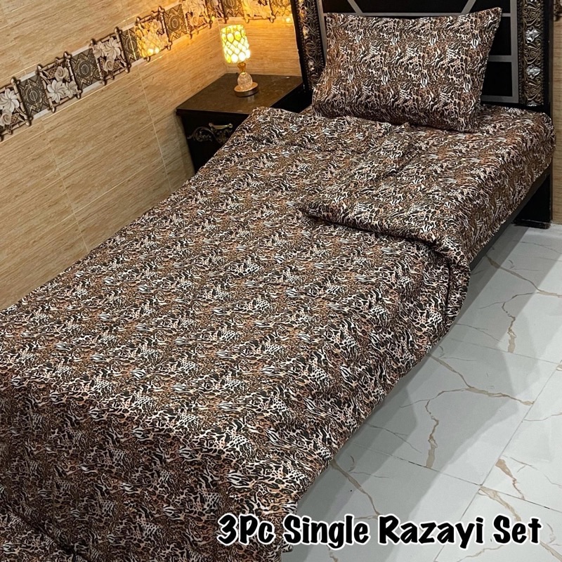 Elegant Single Size Printed Vicky Razai Set with mix cotton fabric, 500 GSM quilt, and vibrant 3-piece bedding for single beds.
