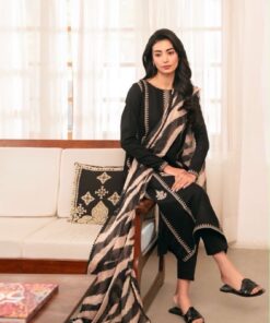 Baroque DHK-721: Baroque DHK-721 Winter Dhanak Embroidered 3 Piece Luxury Suit with heavy daman work from Abu Hurairah Fabrics.