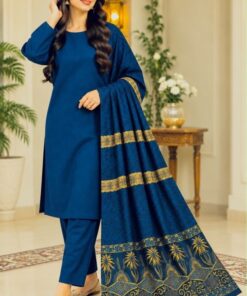 Warm acrylic pashmina wool shawl paired with Dhanak Marina winter suit 